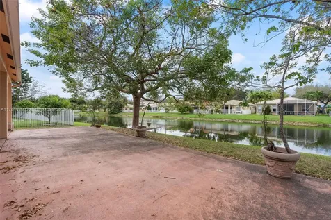 4387 NW 42nd Terrace Coconut Creek FL 33073