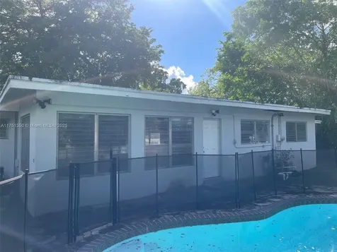 972 Pine Ridge Drive Plantation FL 33317