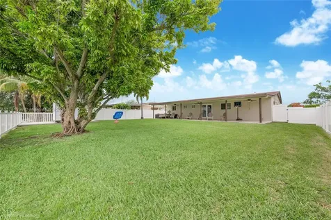 4031 SW 104th Avenue Miami FL 33165