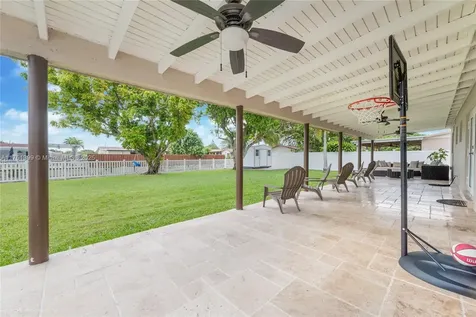 4031 SW 104th Avenue Miami FL 33165