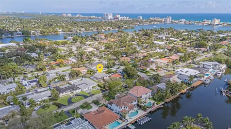 1111 Washington Street Hollywood FL 33019