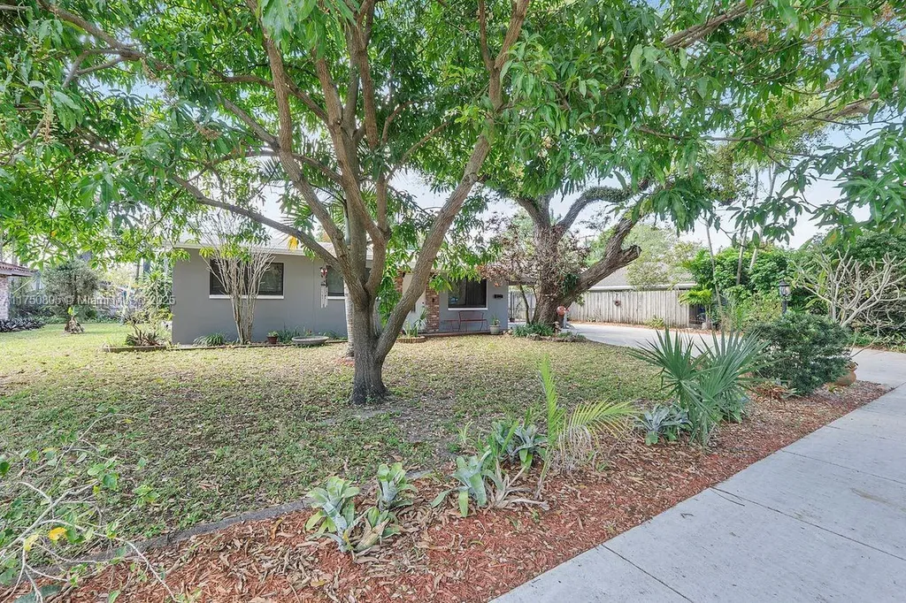 2381 SW 34th Avenue Fort Lauderdale FL 33312