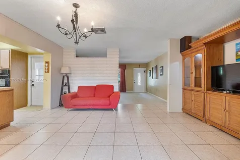 2381 SW 34th Avenue Fort Lauderdale FL 33312