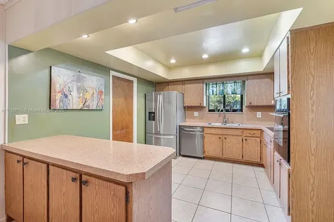 2381 SW 34th Avenue Fort Lauderdale FL 33312