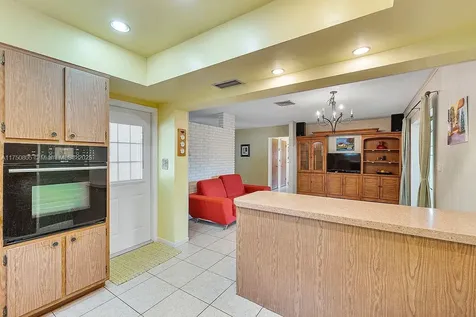 2381 SW 34th Avenue Fort Lauderdale FL 33312