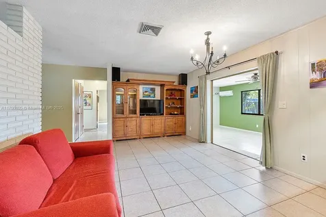 2381 SW 34th Avenue Fort Lauderdale FL 33312