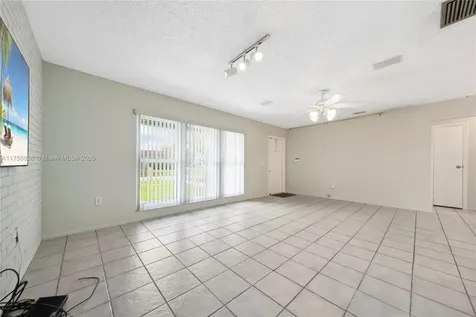 3840 NW 113th Avenue Sunrise FL 33323