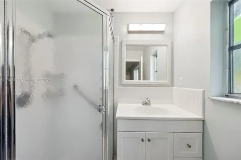 3840 NW 113th Avenue Sunrise FL 33323