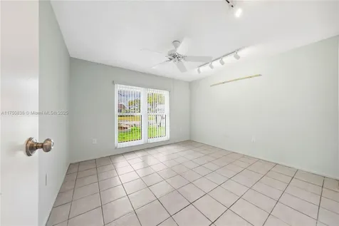 3840 NW 113th Avenue Sunrise FL 33323