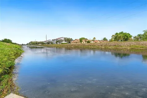 3840 NW 113th Avenue Sunrise FL 33323