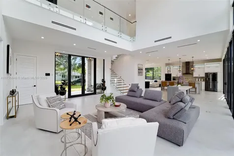 4321 SW 11th Street Miami FL 33134