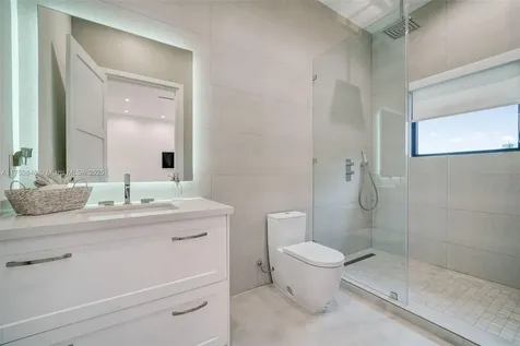 4321 SW 11th Street Miami FL 33134