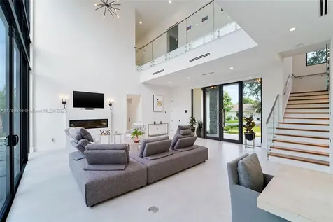 4321 SW 11th Street Miami FL 33134