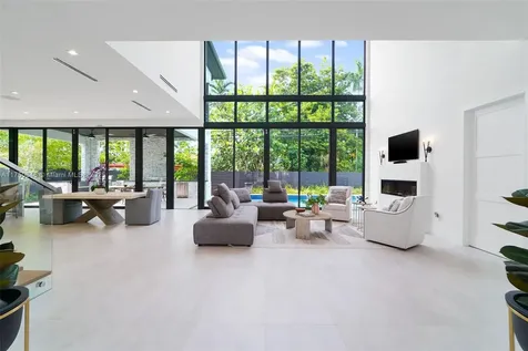 4321 SW 11th Street Miami FL 33134