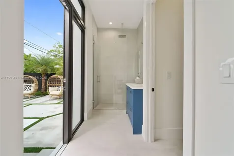 4321 SW 11th Street Miami FL 33134