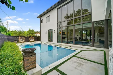 4321 SW 11th Street Miami FL 33134