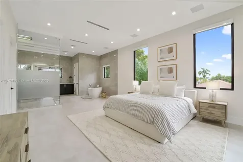 4321 SW 11th Street Miami FL 33134
