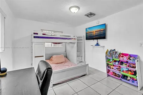 6960 SW 15th Street Pembroke Pines FL 33023