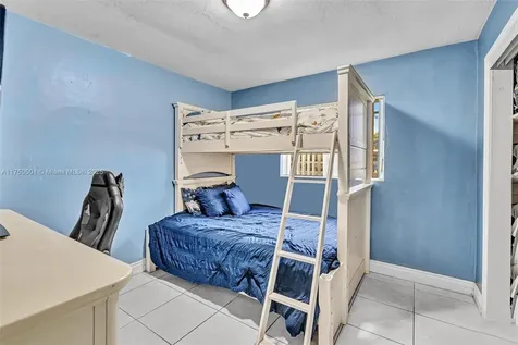 6960 SW 15th Street Pembroke Pines FL 33023