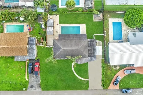 6960 SW 15th Street Pembroke Pines FL 33023