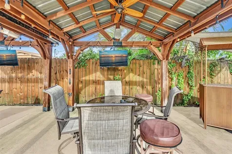 6960 SW 15th Street Pembroke Pines FL 33023