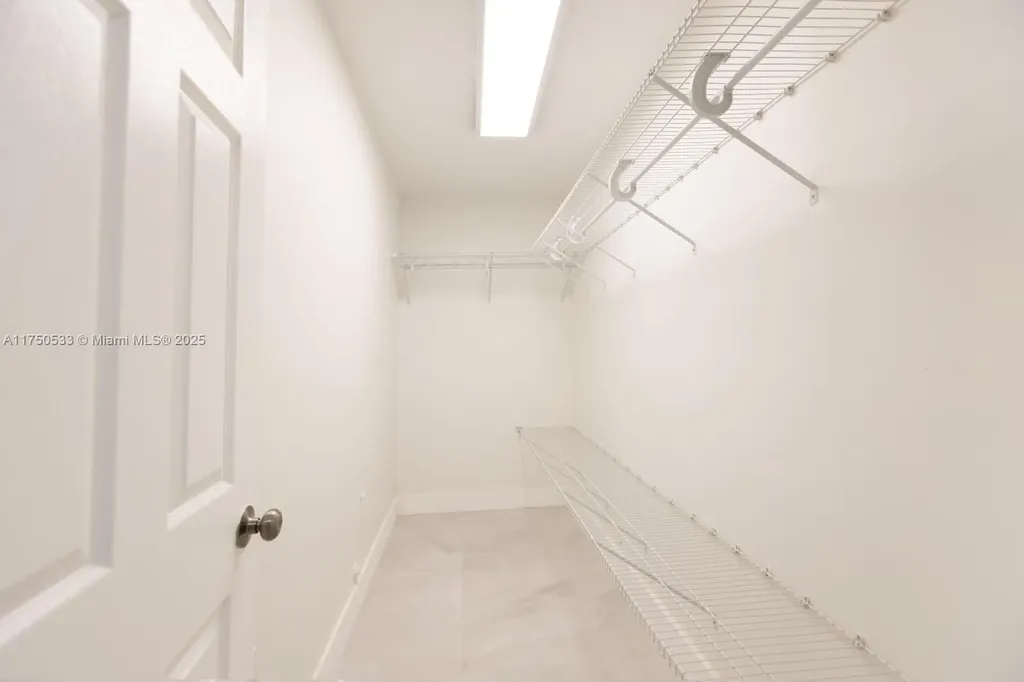 2807 NW 9th Street Fort Lauderdale FL 33311