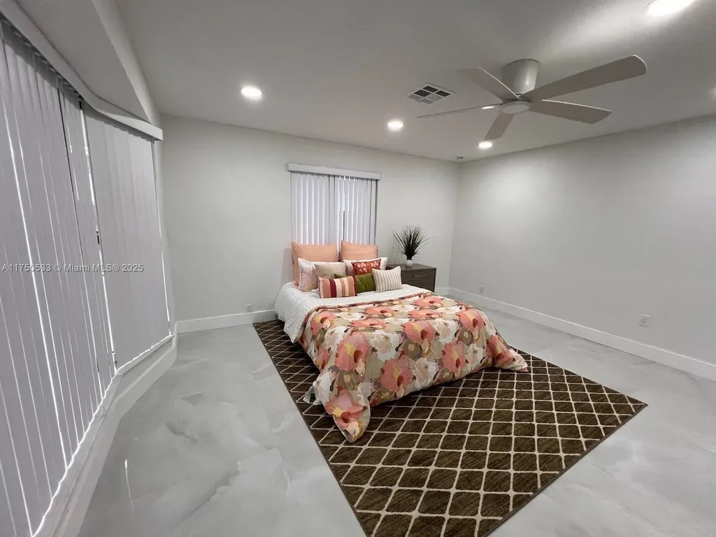 2807 NW 9th Street Fort Lauderdale FL 33311