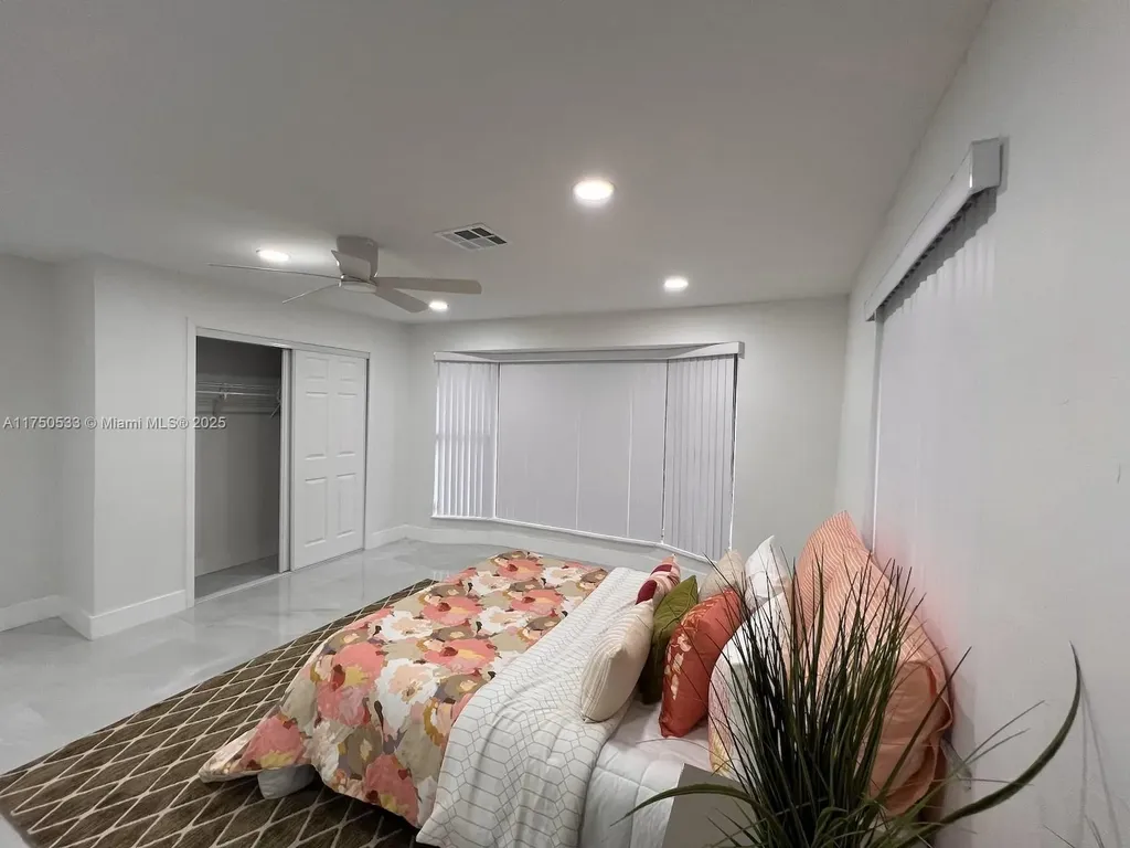 2807 NW 9th Street Fort Lauderdale FL 33311