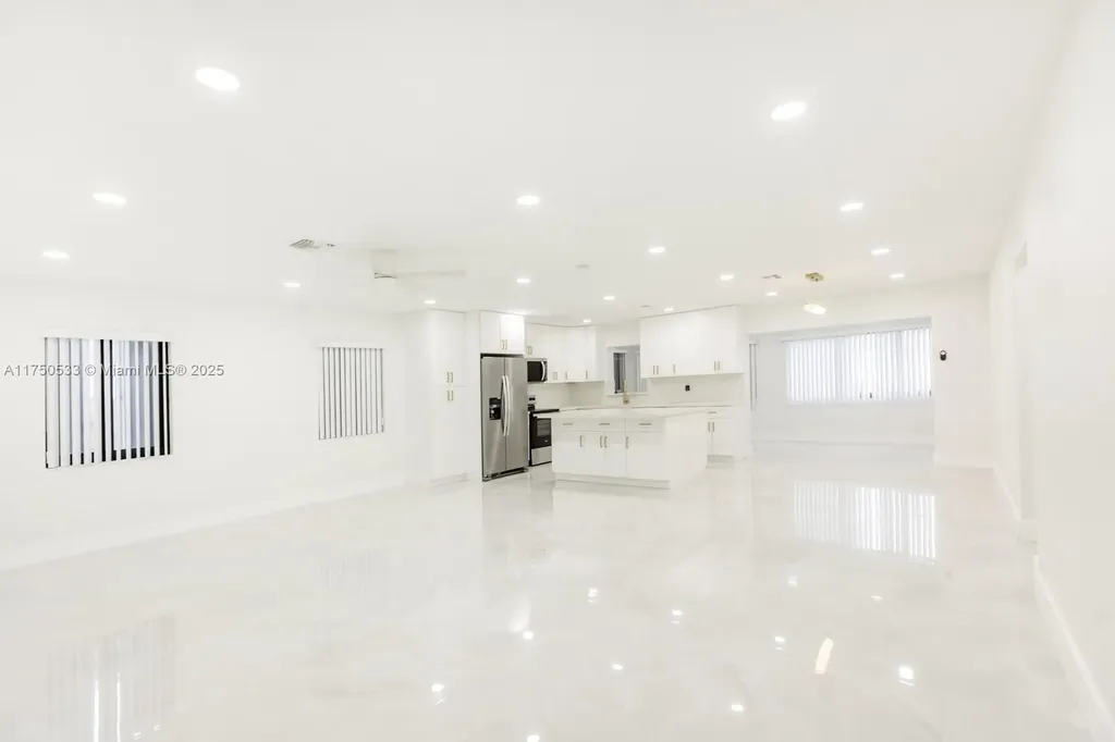 2807 NW 9th Street Fort Lauderdale FL 33311