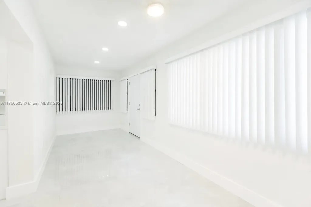 2807 NW 9th Street Fort Lauderdale FL 33311