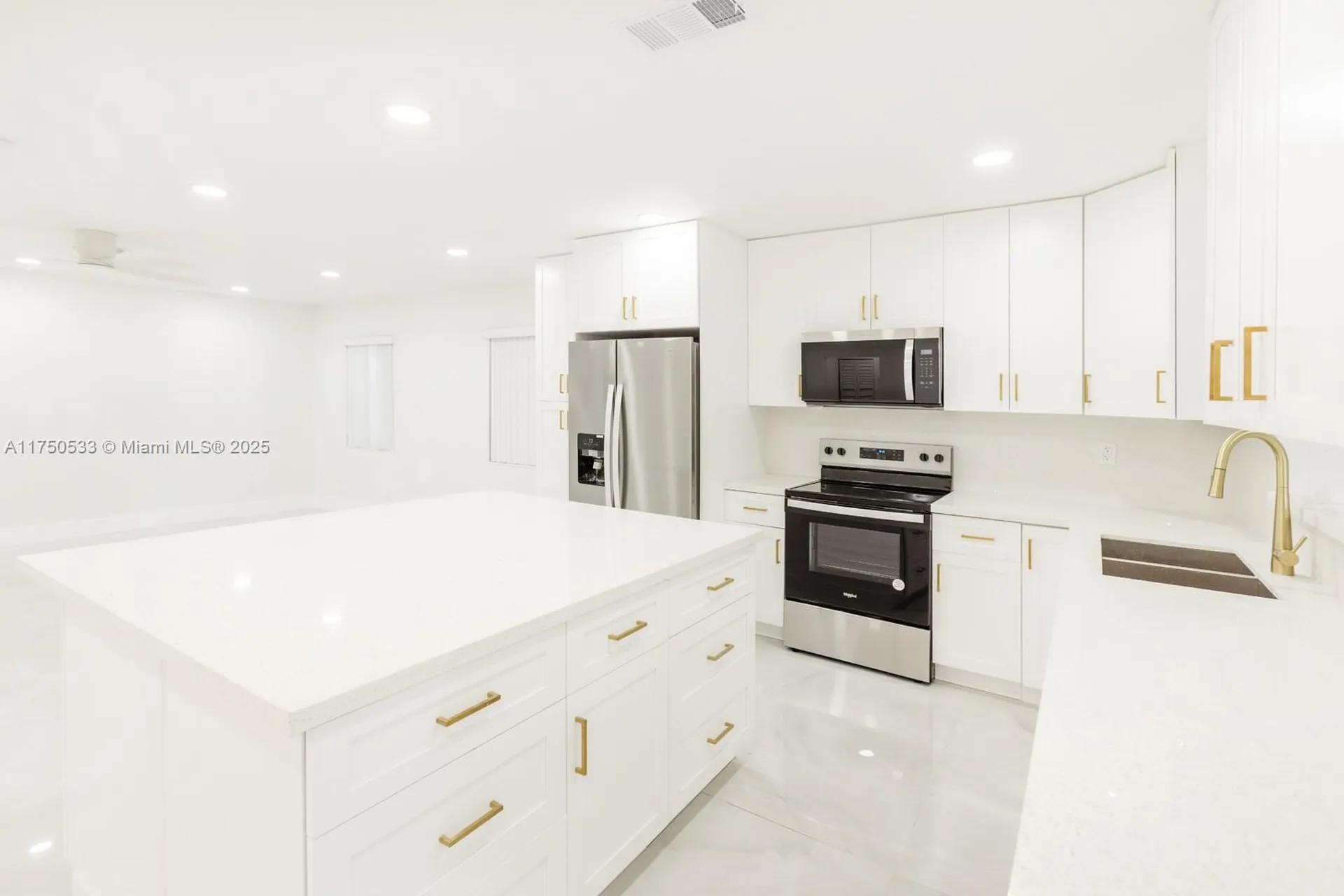 2807 NW 9th Street Fort Lauderdale FL 33311