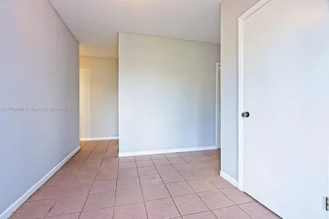 10430 SW 199th Street Cutler Bay FL 33157