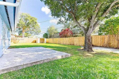 10430 SW 199th Street Cutler Bay FL 33157