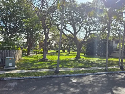 9516 SW 151st Avenue Miami FL 33196