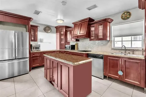 2631 NE 214th Street Miami FL 33180