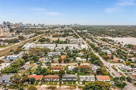 2631 NE 214th Street Miami FL 33180