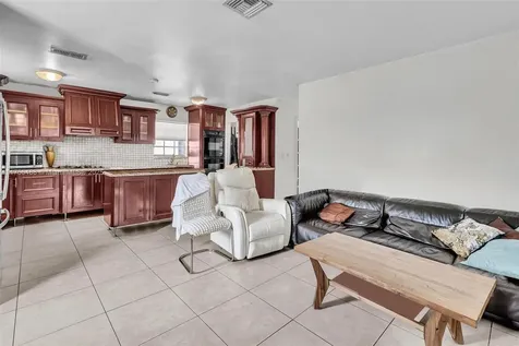 2631 NE 214th Street Miami FL 33180