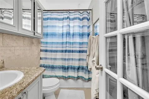 2631 NE 214th Street Miami FL 33180