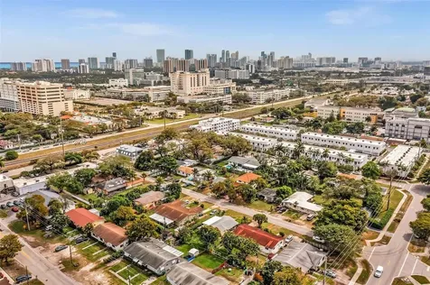 2631 NE 214th Street Miami FL 33180