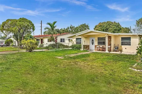 2631 NE 214th Street Miami FL 33180