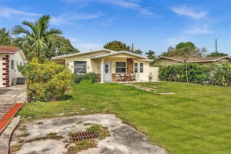 2631 NE 214th Street Miami FL 33180