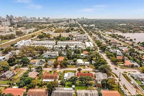 2631 NE 214th Street Miami FL 33180