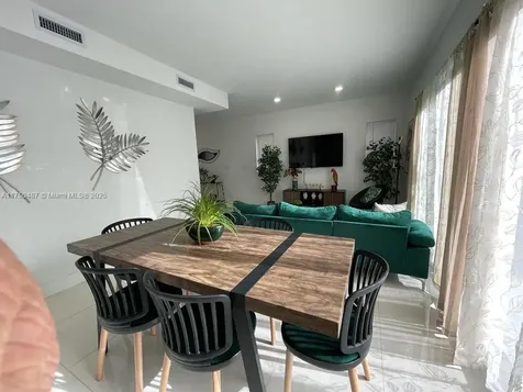 302 NW 11th Court Florida City FL 33034