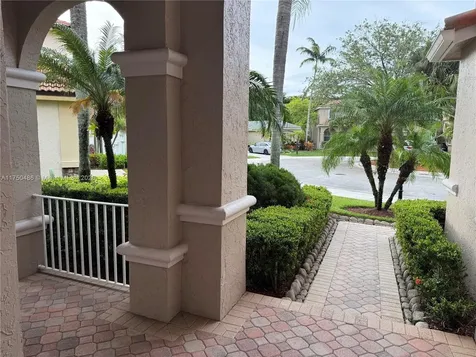 3962 Pinewood Lane Weston FL 33331