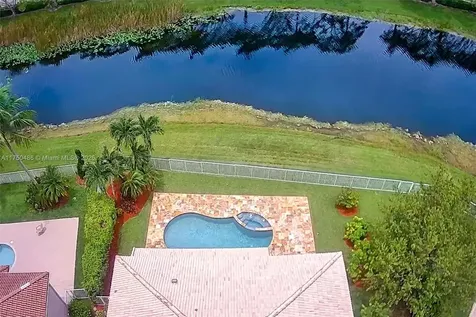 3962 Pinewood Lane Weston FL 33331