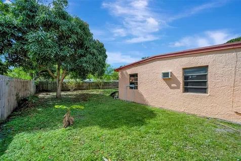1110 NW 140th Street Miami FL 33168