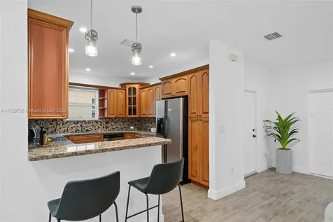291 NE 107th Street Miami FL 33161
