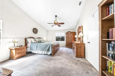 6910 W Wedgewood Avenue Davie FL 33331