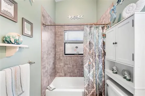 6910 W Wedgewood Avenue Davie FL 33331