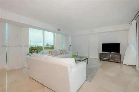 Aventura FL 33180